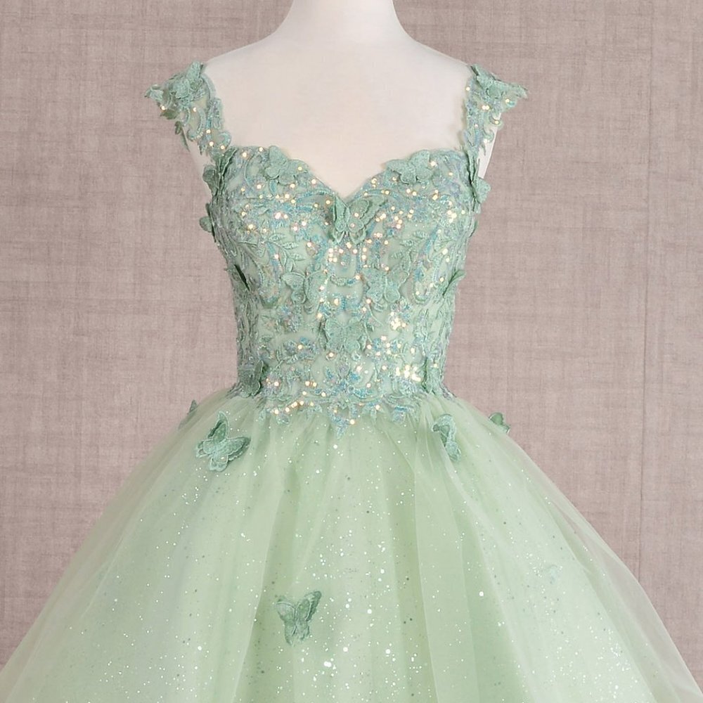 NEW SHORT BABY DOLL DRESS EMBROIDERED WITH SEQUINS AND BUTTERFLY LACE GL GS3186